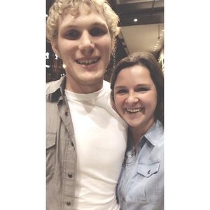 Meet your Posher, Liz